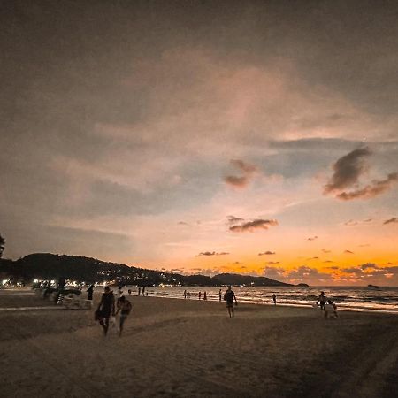 Отель Baobab Patong Экстерьер фото