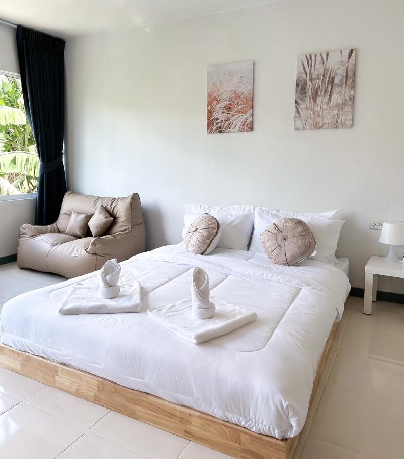 Отель Baobab Patong Экстерьер фото